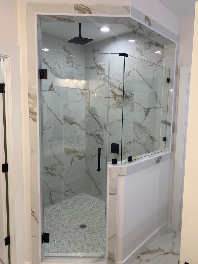 Showers photo gallery – Viva Floors & More
